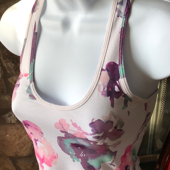 LULULEMON RACERBACK TOP - Picture 2 of 6